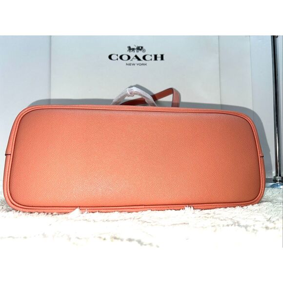 🔥🎁NWT! Coach Gallery Tote Handbag Light/Coral CH285 Msrp:$378.00 - Picture 9 of 12
